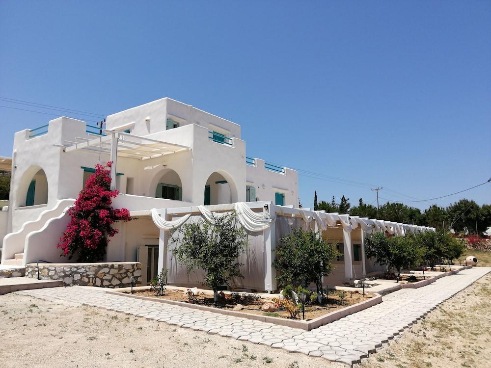 Villa Kampos Naousa-Marpisa Амбелас Екстериор снимка